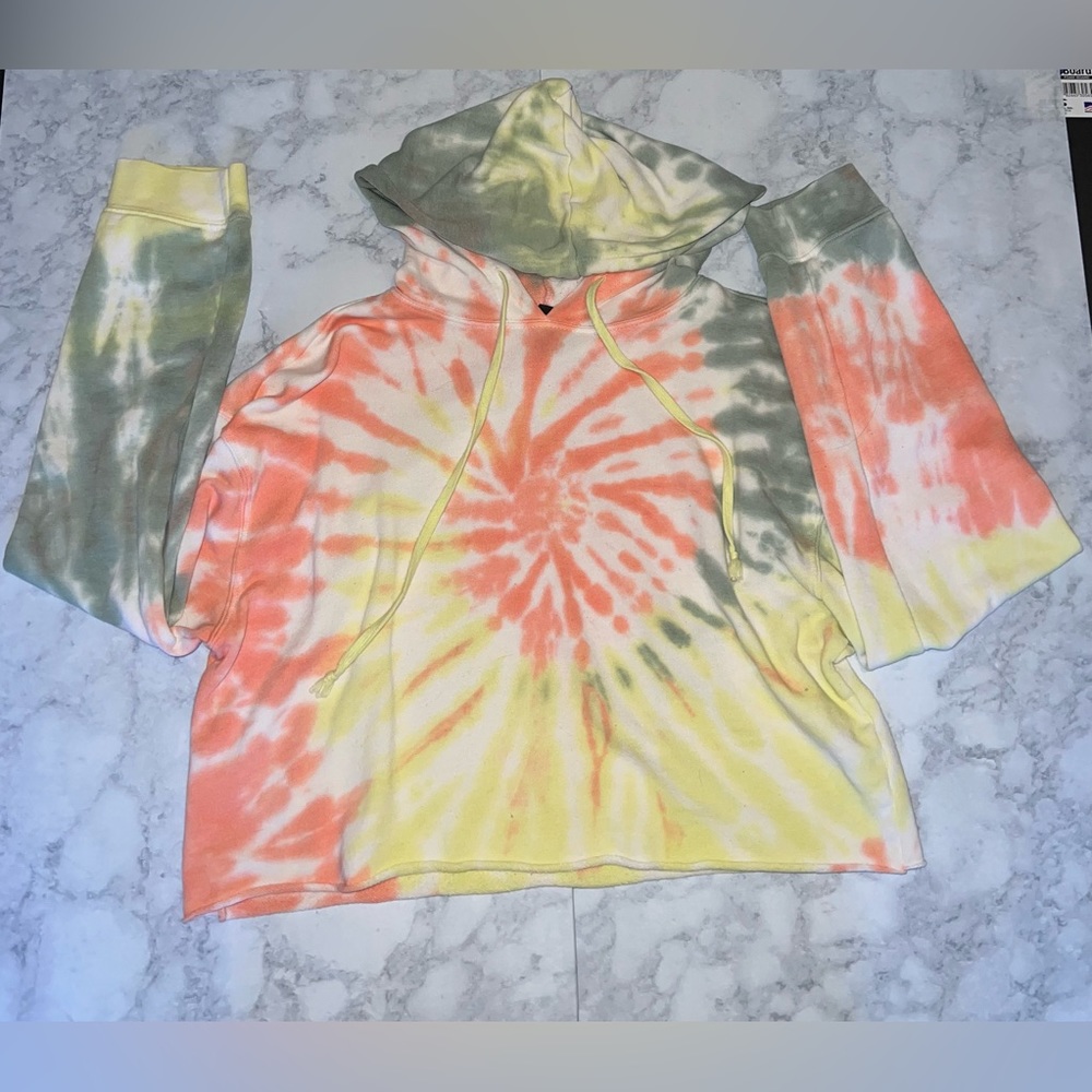 Wild Fable- Women's Hooded Tie-Dye Cropped Sweatshirt-Medium